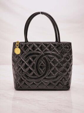 Authentic Chanel CC Quilted Patent Leather Tote Bag Black Gold Charm Luxury Bag